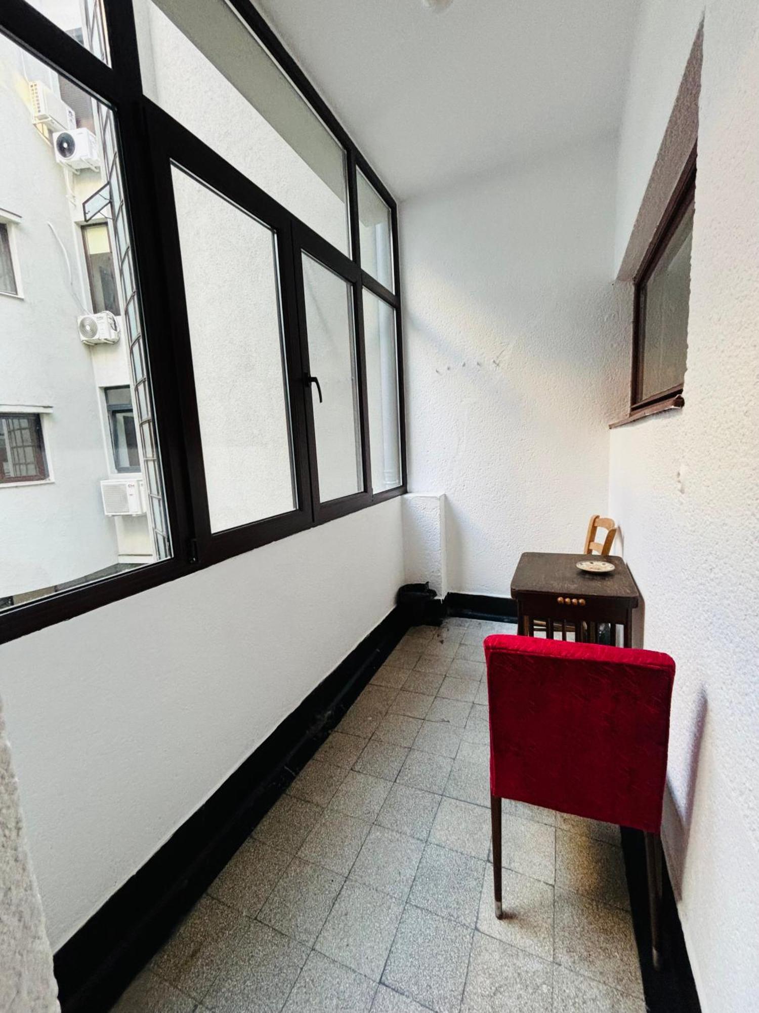Iancu Apartment *