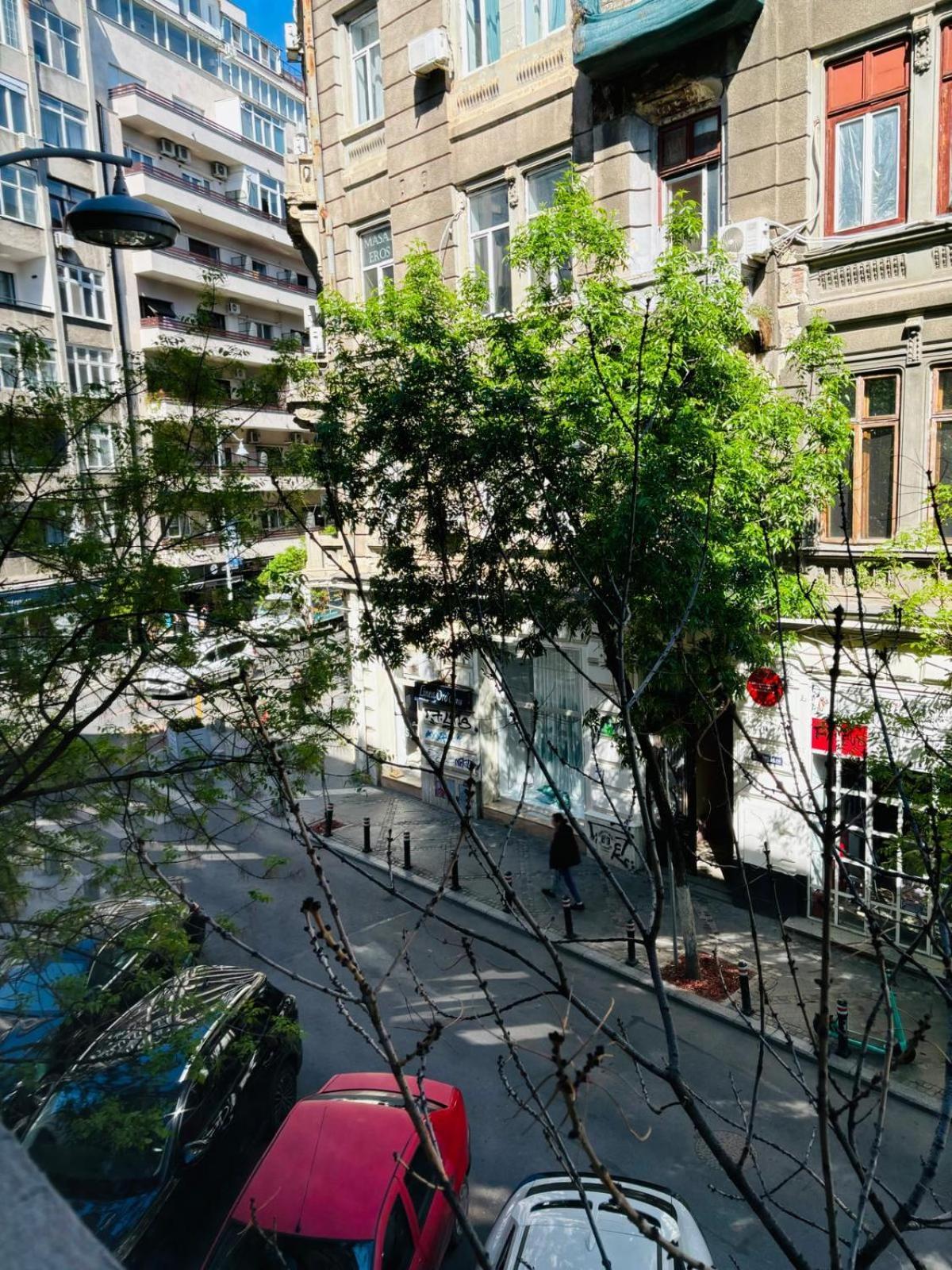 Iancu Apartment *