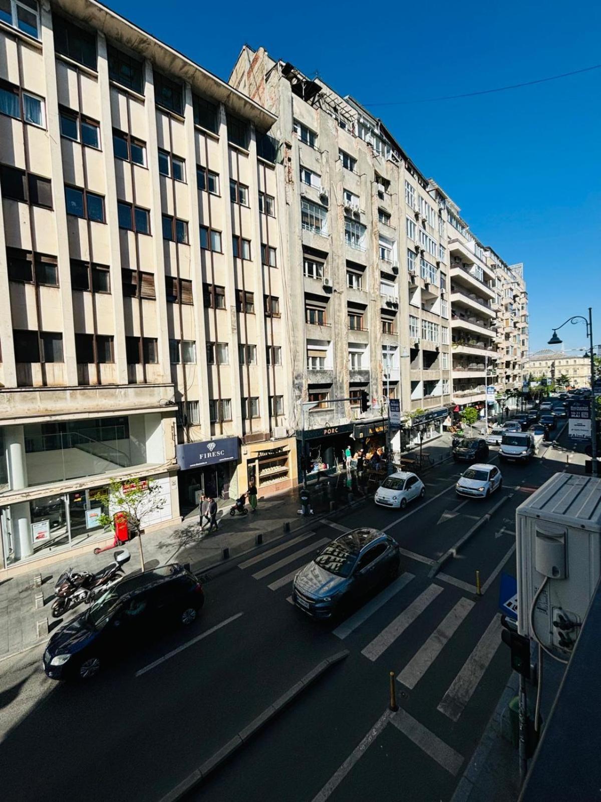 Iancu Apartment *