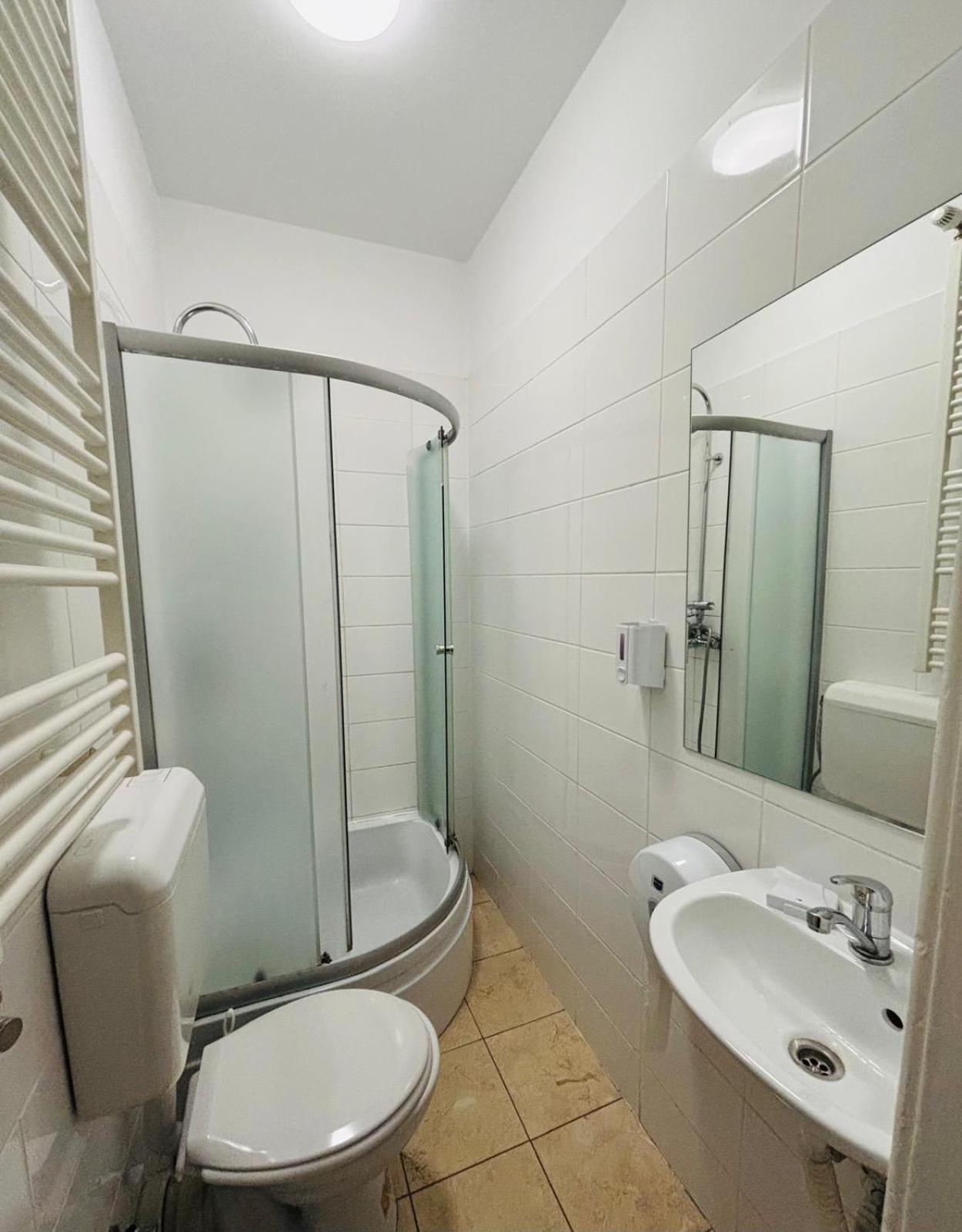 Iancu Apartment